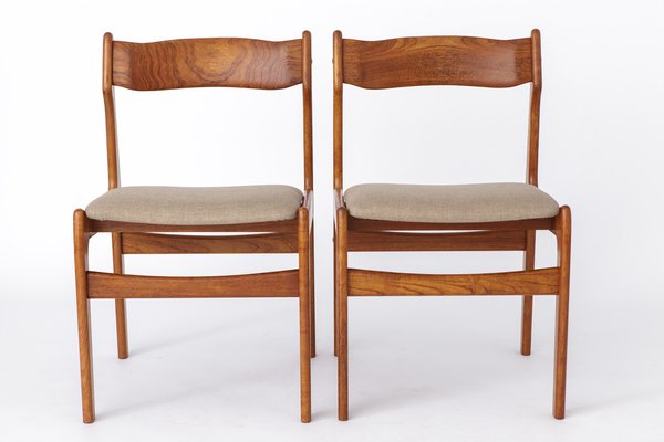 Vintage Danish Chairs in Walnut, 1960s, Set of 2-DOM-1744372