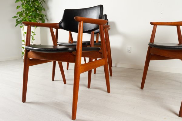 Vintage Danish GM11 Armchairs in Teak by Svend Aage Eriksen, 1960s, Set of 4-WIX-1210375