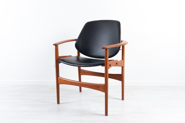 Vintage Danish Teak Armchair by Arne Hovmand-Olsen, 1960s-WIX-1109333