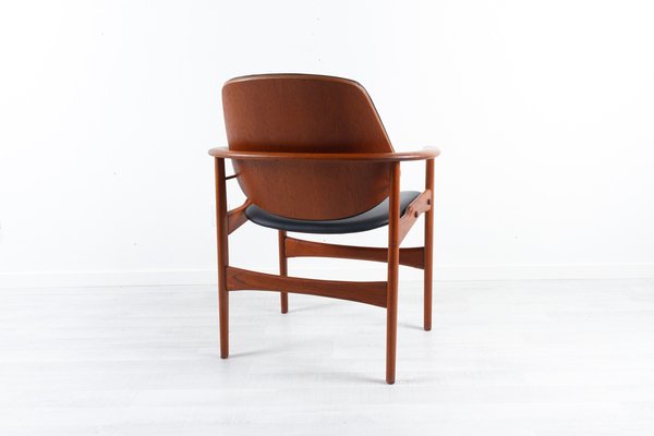 Vintage Danish Teak Armchair by Arne Hovmand-Olsen, 1960s-WIX-1109333