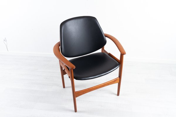 Vintage Danish Teak Armchair by Arne Hovmand-Olsen, 1960s-WIX-1109333