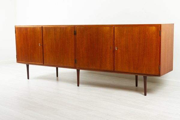 Vintage Danish Teak Low Sideboard from Hundevad & Co, 1960s-WIX-1066590