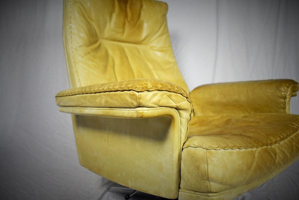 Vintage DS 35 Leather Swivel Armchair from de Sede, Switzerland, 1969-TZ-899272