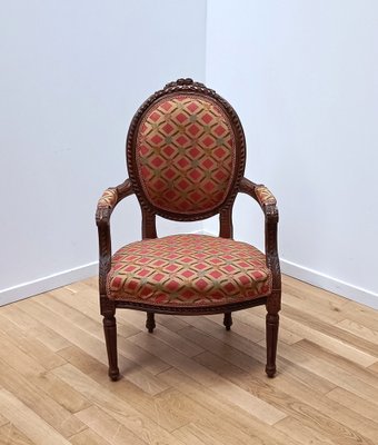 Vintage Fabric and Wood Medallion Chair-NMC-1756550