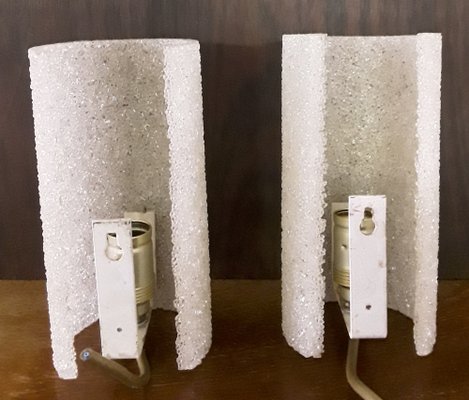 Vintage Flat Tubular Wall Lamps in White Granular Plastic with Brass Mounts, 1970s, Set of 2-HOI-1034800