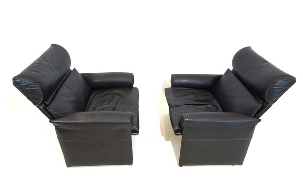 Vintage Italian Chairs in Leather by Giovanni Offeri, 1970s, Set of 2-HUW-1746911