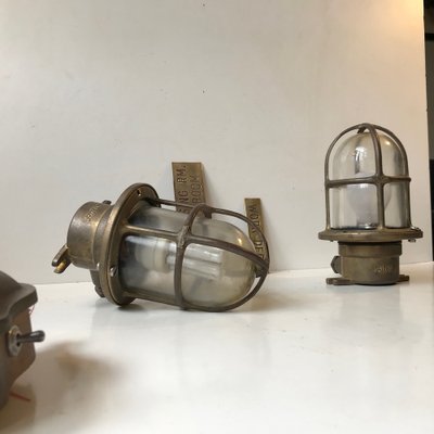 Vintage Italian Marine Ship Lights in Bronze from Miletich, 1970s, Set of 3-LCR-971388