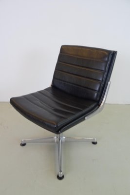 Vintage Lounge Chair-IIE-584804