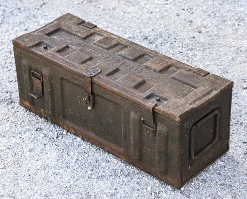 Vintage Metal Military Trunk, 1940s-RAQ-1389096