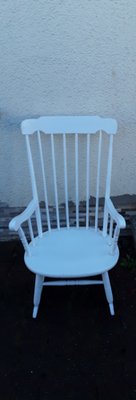 Vintage Rocking Chair in White-Painted Beech, 1970s-HOI-1731960