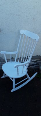 Vintage Rocking Chair in White-Painted Beech, 1970s-HOI-1731960