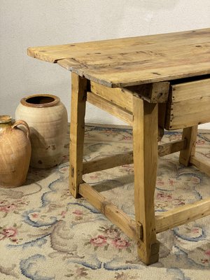 Vintage Rustic Table in Pine-JXY-1768736