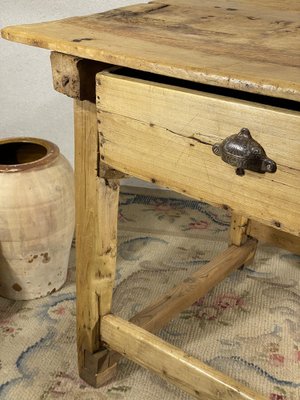 Vintage Rustic Table in Pine-JXY-1768736