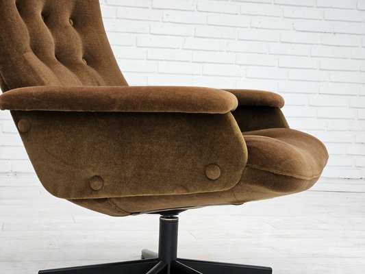 Vintage Scandinavian Swivel Chair in Velour, 1960s-TMW-1725151