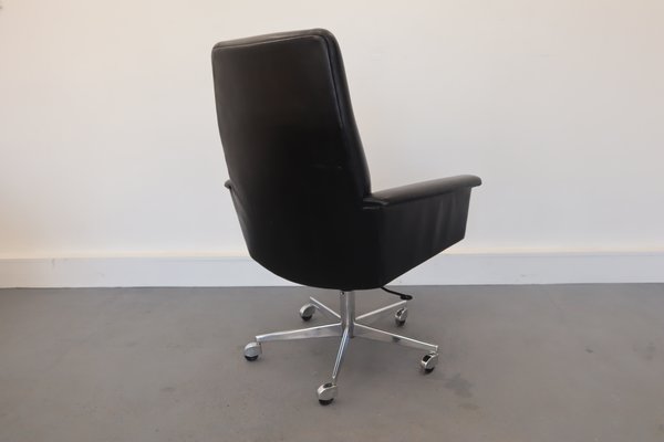 Vintage Swivel Chair-JWH-837102