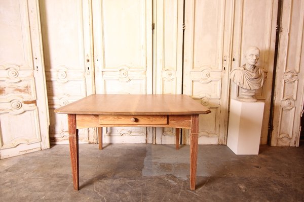 Vintage Table-TAT-1128503