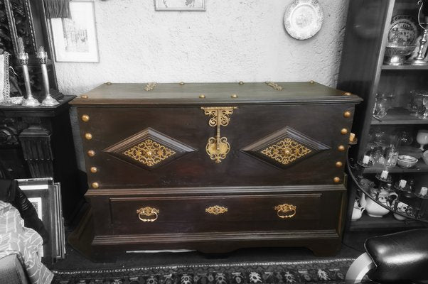 Vintage Trunk in Chestnut-GEL-1788354