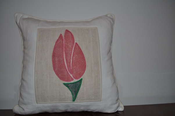 Vintage Tulip Patterned Cushion-OXJ-883557