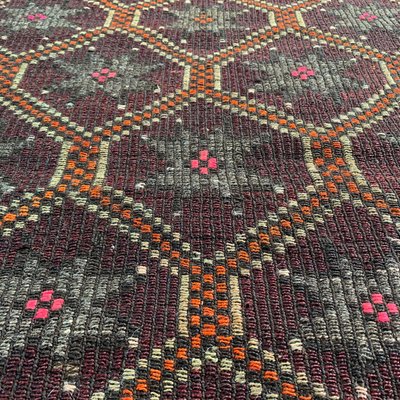 Vintage Turkish Traditional Kilim Rug Runner-AIV-823501