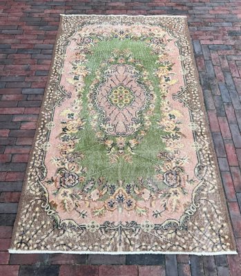 Vintage Usak Rug in Green and Pink-ORQ-1425055