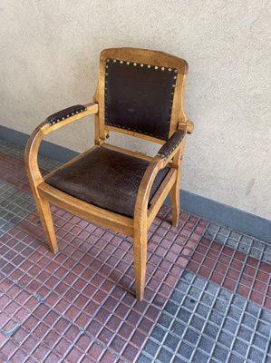 Vintage Walnut Barber's Chair, 1940s-YVY-1010019