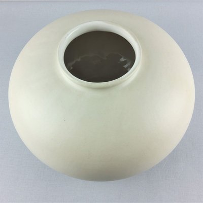 Vintage White Ceramic Vase from Carstens, 1960s-YBU-933279