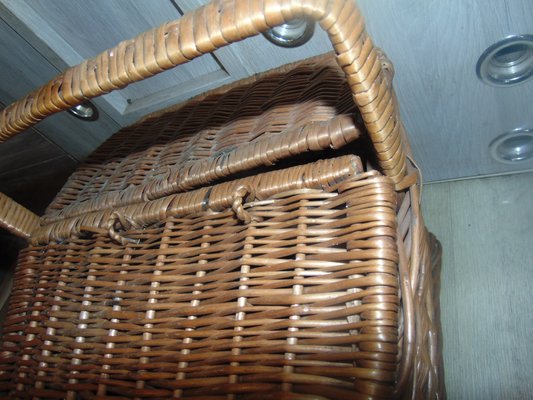 Vintage Wicker Picnic Basket-CAQ-1160798