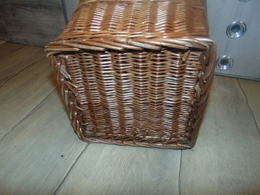 Vintage Wicker Picnic Basket-CAQ-1160798