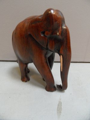 Vintage Wooden Miniature Elephant, 1920s-PNJ-1720907