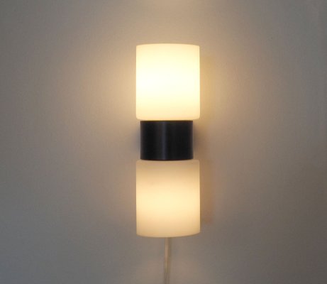 Wall Light in Milk Glass from Raak, 1960s-SN-1732957