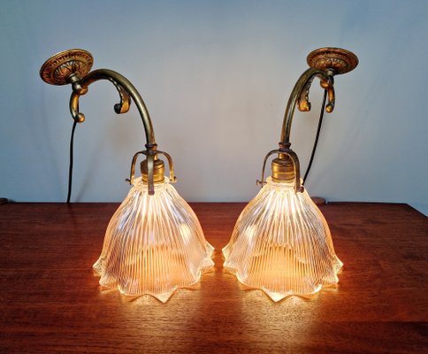 Wall Lights in Gilded Bronze and Grooved Glass from Holophane, 1920s, Set of 2-FAX-1733863