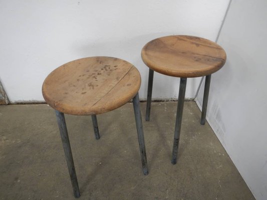 Walnut Wood Stools, 1950s, Set of 2-WWQ-1111932