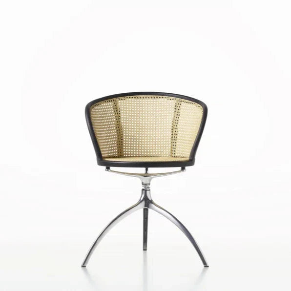 young lady / 901 - Swivel easy chair in Vienna straw