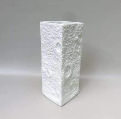 White Bisquit-Porzellan Vase from Ak Kaiser, 1970s-EY-1384437