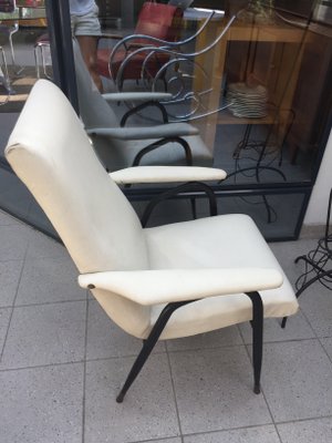 White Leatherette Lounge Chair, 1960s-SSK-692219