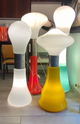 White Murano Glass Floor Lamp from Mazzega, Italy, 1960s-YUW-913040