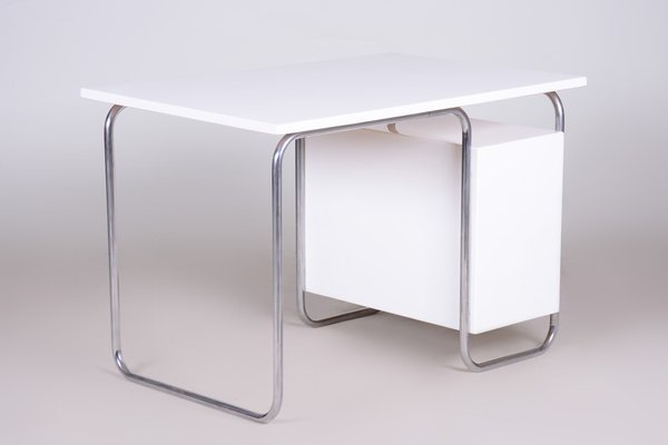 White Tubular Bauhaus Writing Desk in Chrome-Plated Steel to the High Gloss attributed to Robert Slezak, Czech, 1930s-WHY-1772620