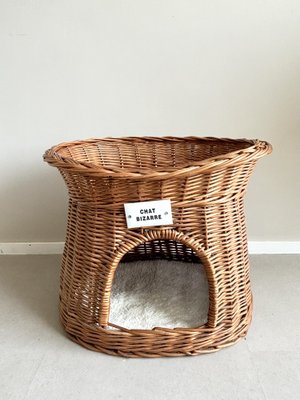 Wicker Cat Bed, Basket with Chat Bizarre Label, 1970s-LL-2040989