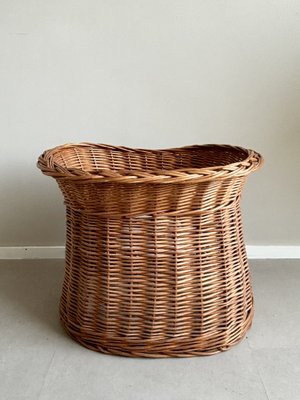 Wicker Cat Bed, Basket with Chat Bizarre Label, 1970s-LL-2040989