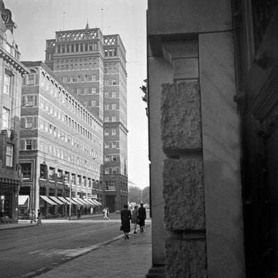 Wilhelm Marx Skyscraper at Duesseldorf City Centre, Germany 1937-DYV-995286