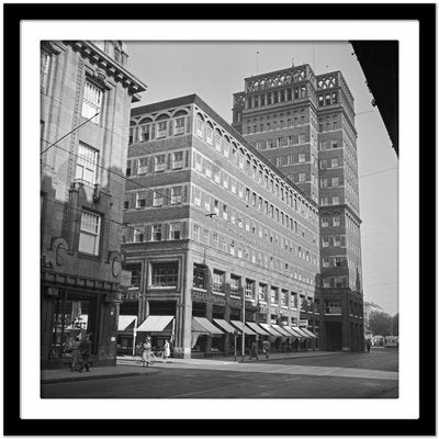 Wilhelm Marx Skyscraper at Duesseldorf City Centre, Germany 1937-DYV-995285