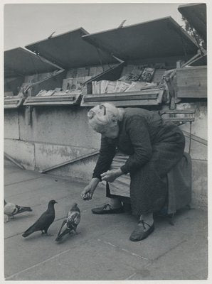 Woman, 1950s, Black & White Photograph-DYV-1194394