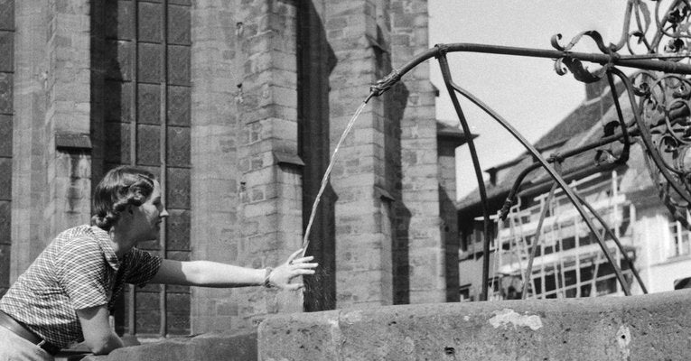 Woman, Fountain, Heiliggeist Church Heidelberg, Germany 1936, Printed 2021-DYV-990662