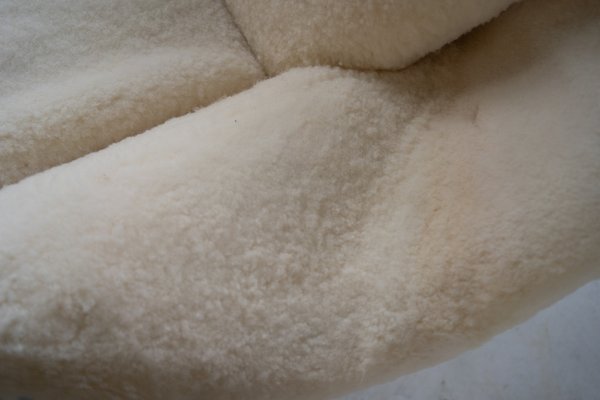 Womb Chair and Ottoman in Fluffy White Fabric by Eero Saarinen, 1948, Set of 2-IXA-1787025