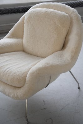 Womb Chair and Ottoman in Fluffy White Fabric by Eero Saarinen, 1948, Set of 2-IXA-1787025