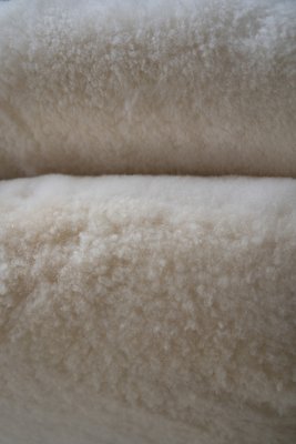 Womb Chair and Ottoman in Fluffy White Fabric by Eero Saarinen, 1948, Set of 2-IXA-1787025