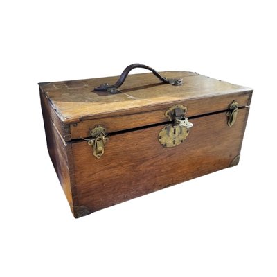 Wooden Trunk with Locks-TCS-1816730