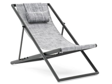 CLEVER - Folding powder coated aluminium deck chair by Varaschin