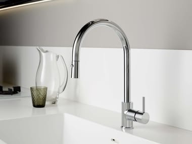 REVERSO - Single handle kitchen mixer tap with pull out spray by Ritmonio