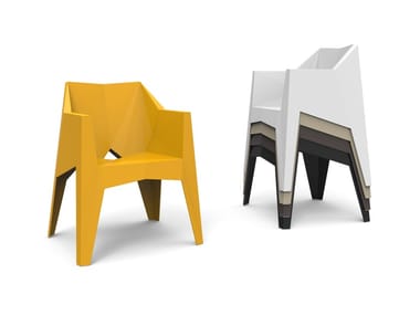 VOXEL - Stackable garden chair with armrests by Vondom